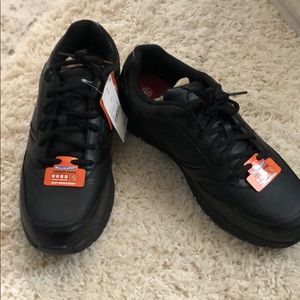 BNWT Skechers work shoes size 10 1/5